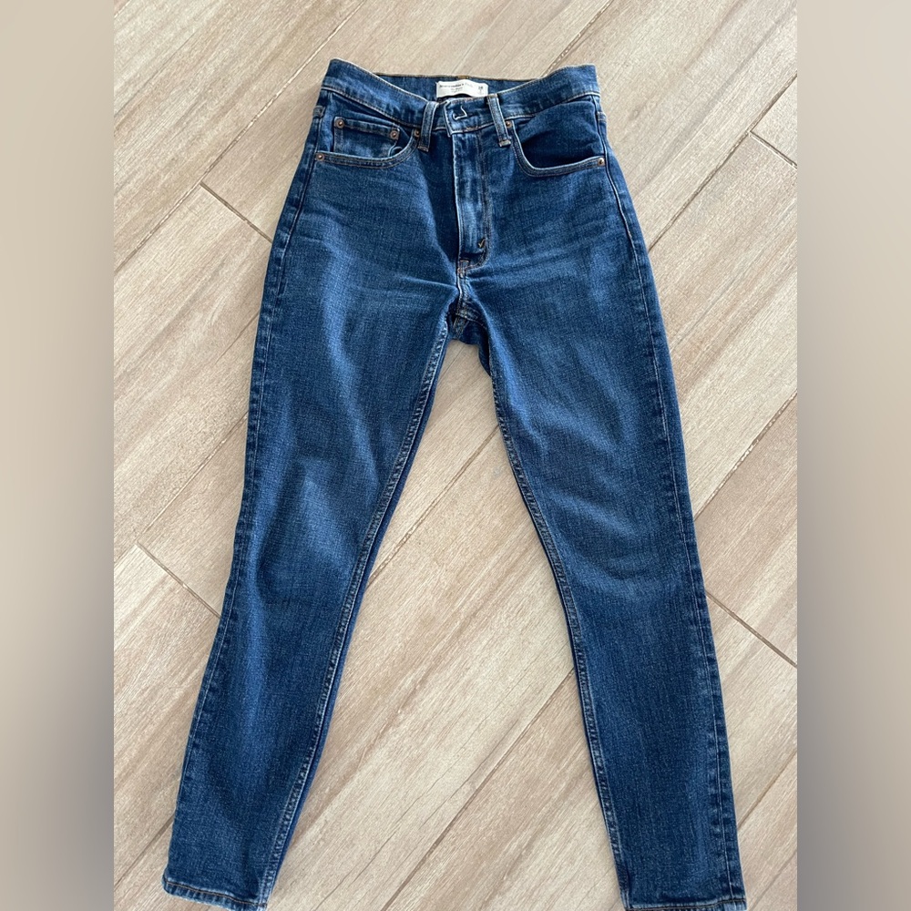 Abercrombie & Fitch Dark Blue high rise Skinny Jeans size 26 (2)